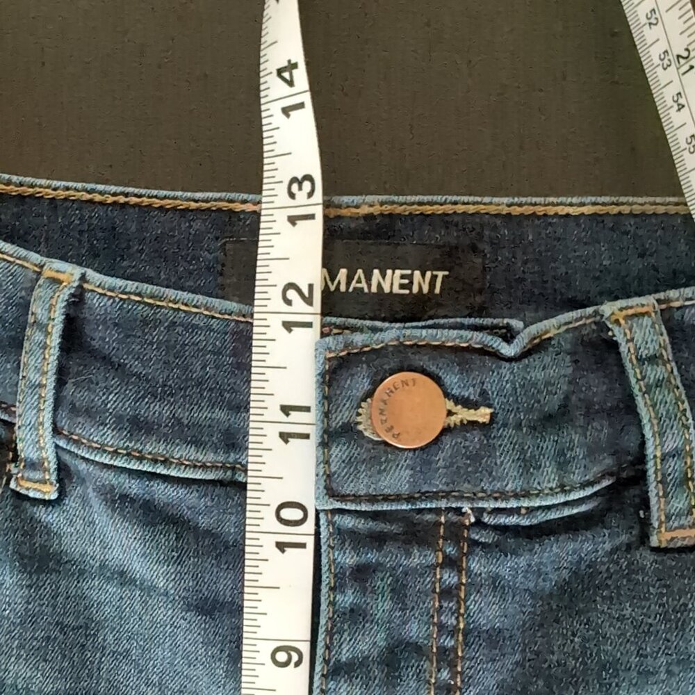 EUC Permanent Wide Leg Crop Jeans Women's Size 6 Dark Wash Whiskered - Picture 6 of 8